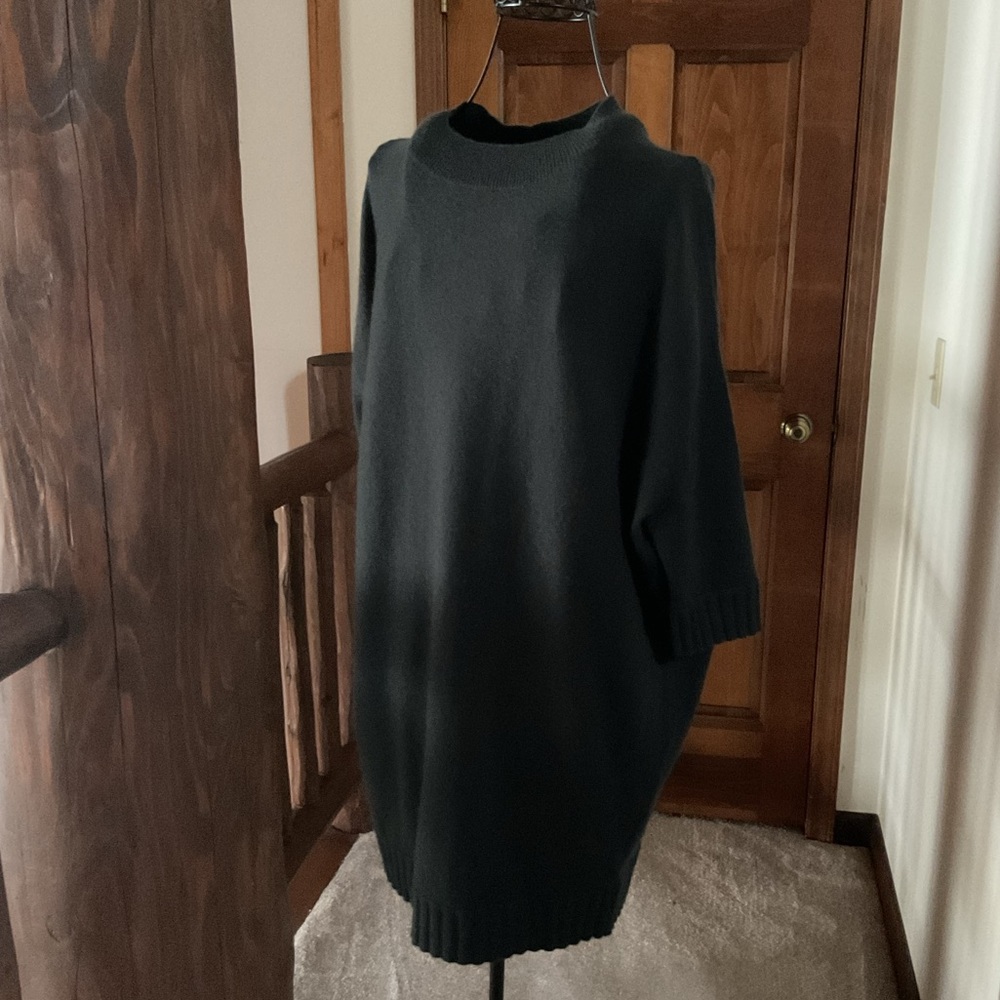 N Peal cashmere sweater, Medium